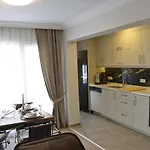 Sea View, Your In The Center Of Alsancak *