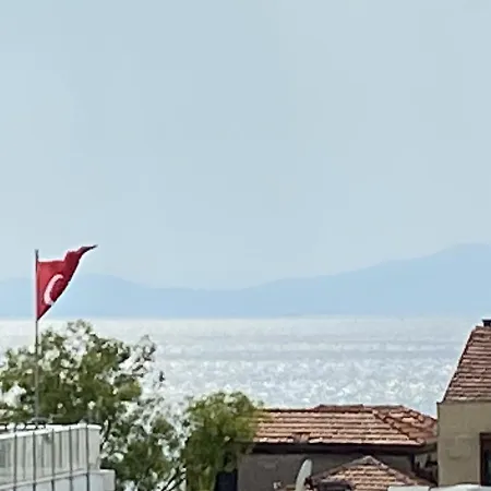 Apartment Sea View, Your In The Center Of Alsancak
