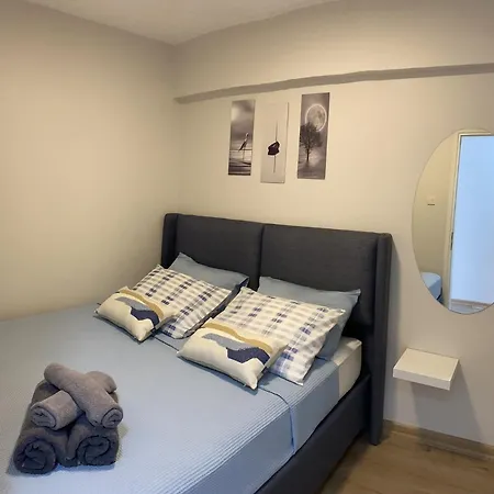 Sea View, Your In The Center Of Alsancak Apartament *