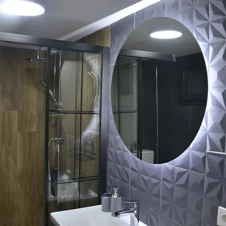 Apartment Sea View, Your In The Center Of Alsancak