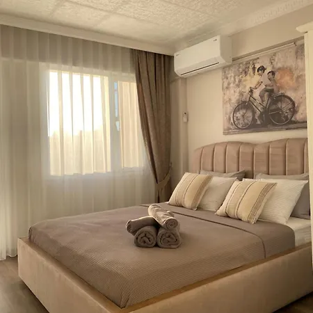 Apartment Sea View, Your In The Center Of Alsancak