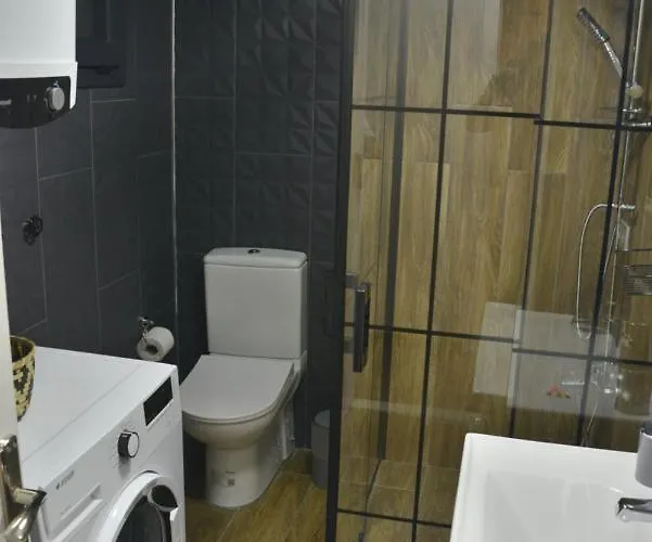 Sea View, Your In The Center Of Alsancak Apartamento